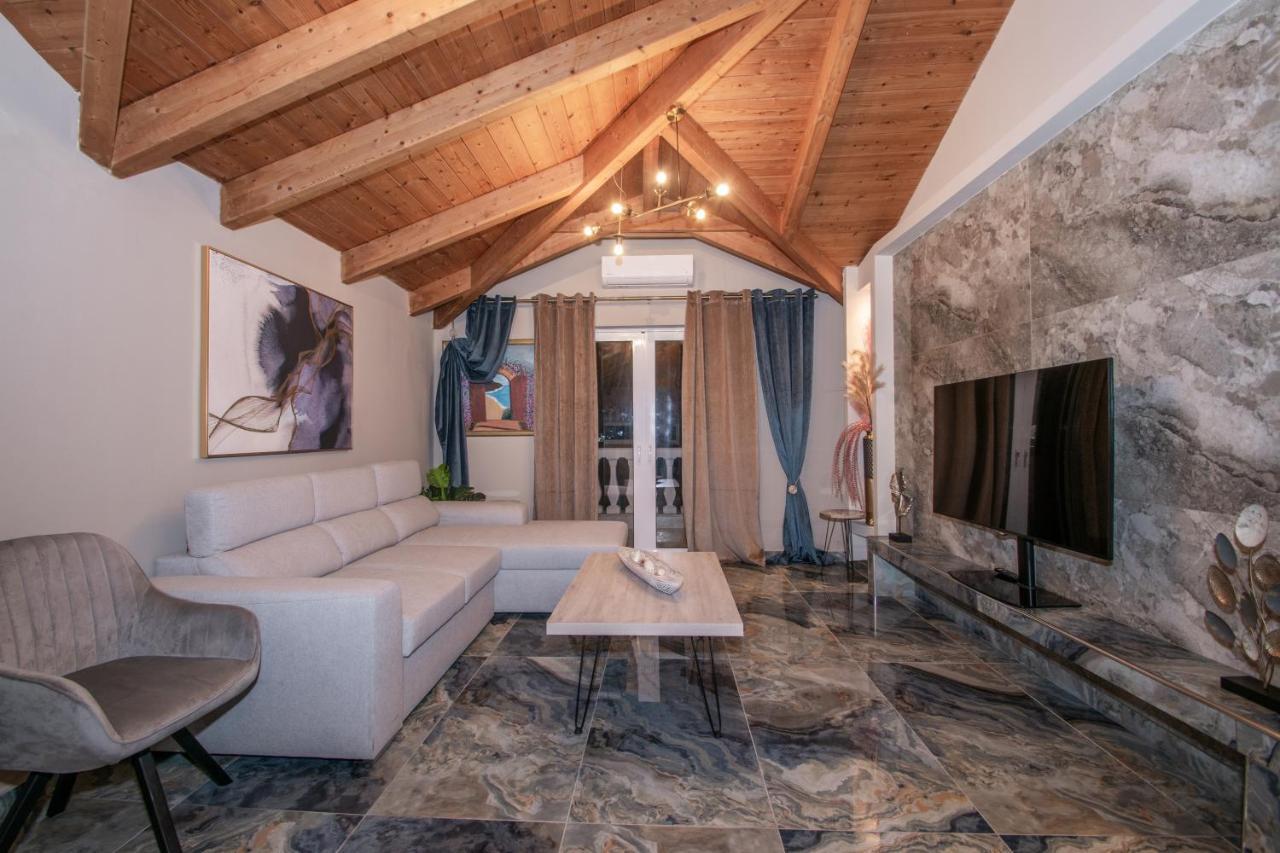 Casa Di Voz Shared Villa Studios By "Elite" Gaitani 外观 照片